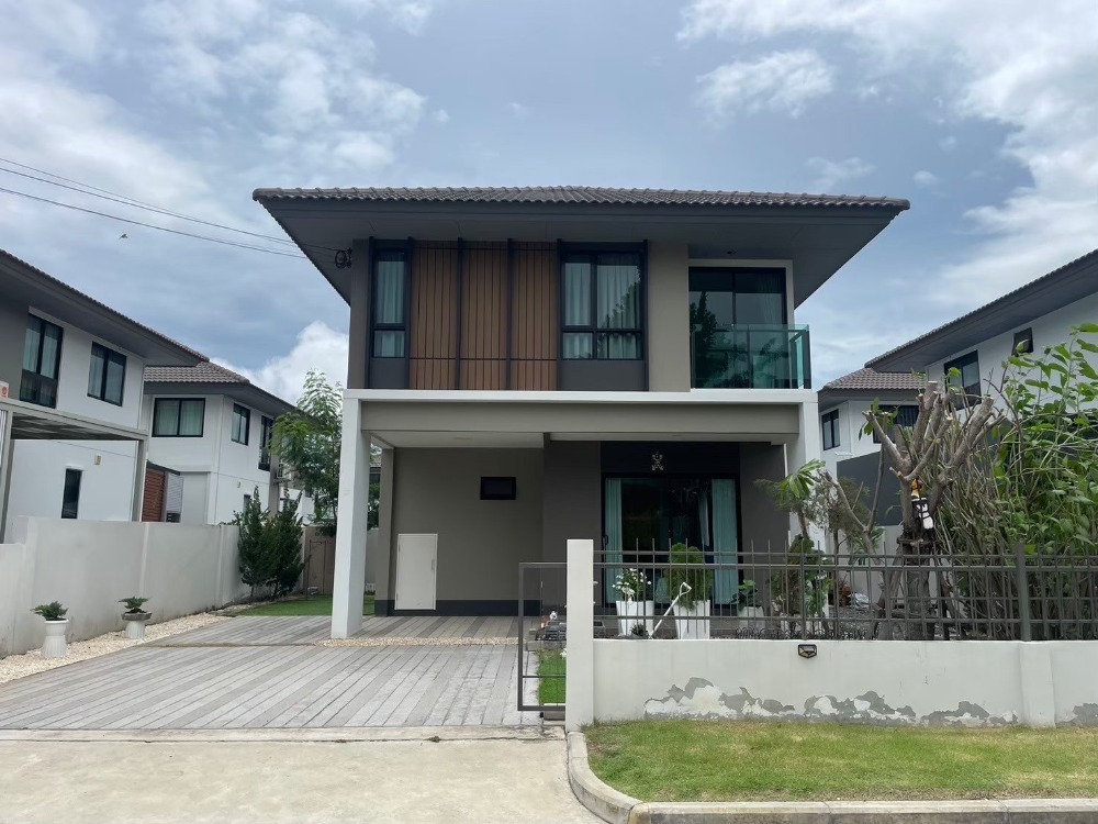 ขายบ้านบางนา แบริ่ง ลาซาล : ขายบุราสิราบางนา กม.26 บ้านเดี่ยว 2 ชั้น บุราสิริ บางนา ขาเข้า กทม.  พร้อมอยู่ บรรยากาศร่มรื่น พื้นที่สวนขนาดใหญ่   บ้านเดี่ยว 2 ชั้น บุราสิริ (เลี่ยงเมืองบางบ่อตคจ.สมุทรปราการ