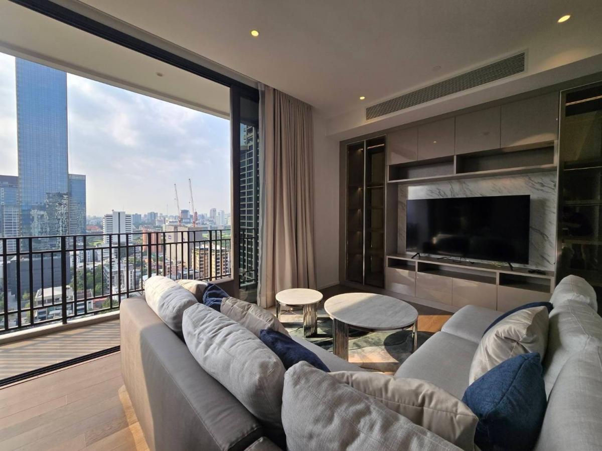 For RentCondoWitthayu, Chidlom, Langsuan, Ploenchit : Pet Friendly🐈🐩Muniq Langsuan👑Luxury Furnished 2Bedrooms 2Bathrooms🍃 160,000 THB / Month🔥 Lumpini Park view.🌳