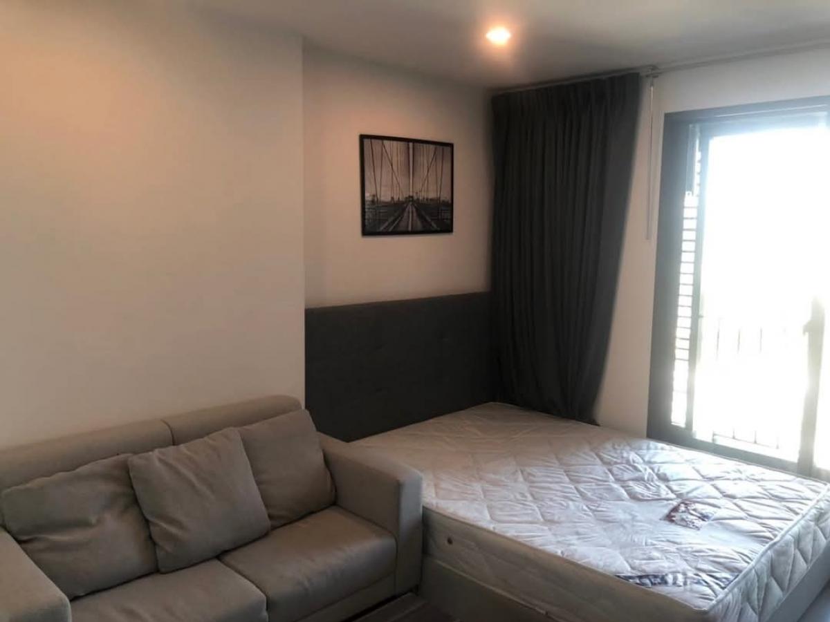 For RentCondoBang Sue, Wong Sawang, Tao Pun : Condo for rent: Ideo Mobi WongSawang-interchange, one step walk to the BTS, right in front of the condo, MRT Bang Son Station (start of the purple line), if interested, you can make an appointment to view it.