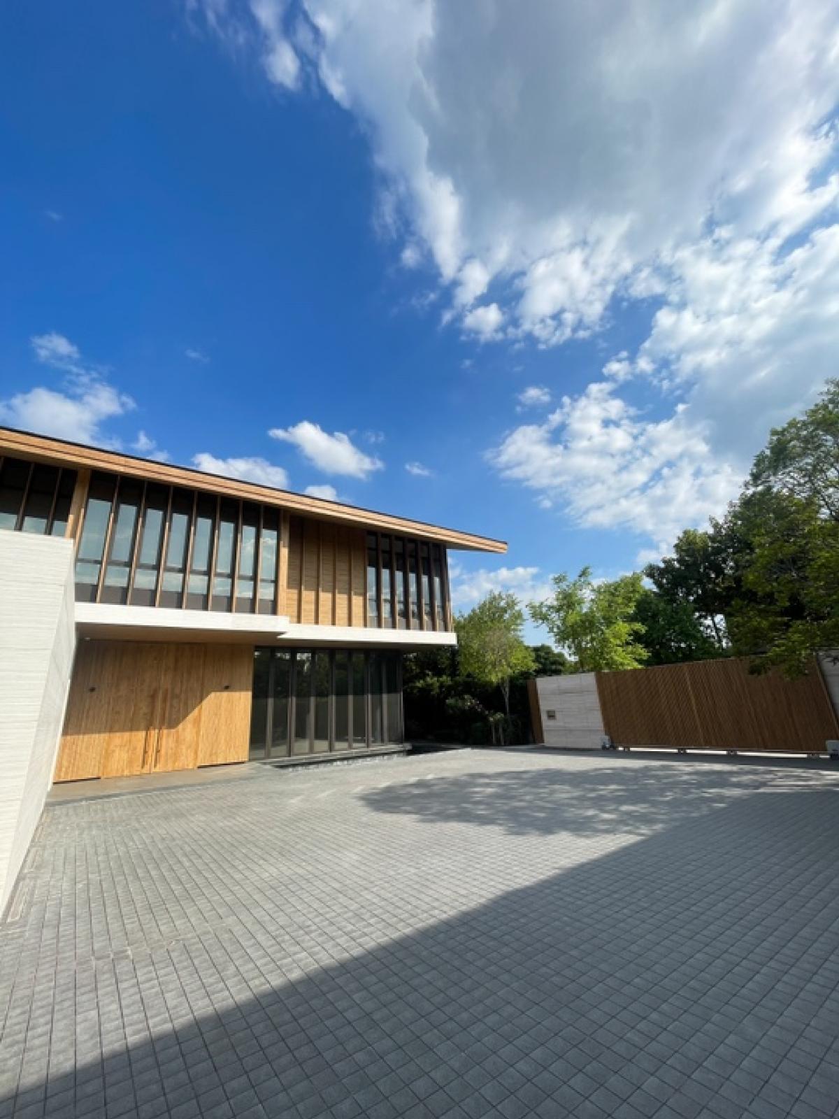 ให้เช่าบ้านเลียบทางด่วนรามอินทรา : Santiburi The Residences (Rent & Sale)