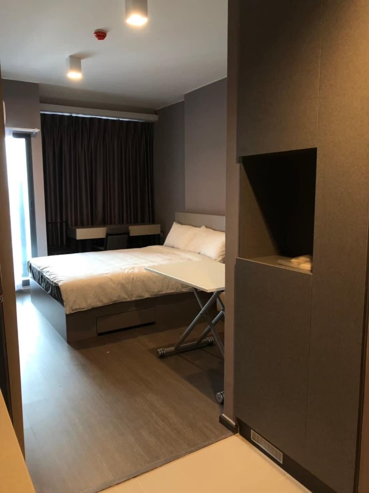 For RentCondoOnnut, Udomsuk : For rent: IDEO S93, next to BTS, high floor, great view, studio room, 27 sq m, beautiful room, fully furnished, ready to move in, price 14,000 baht.