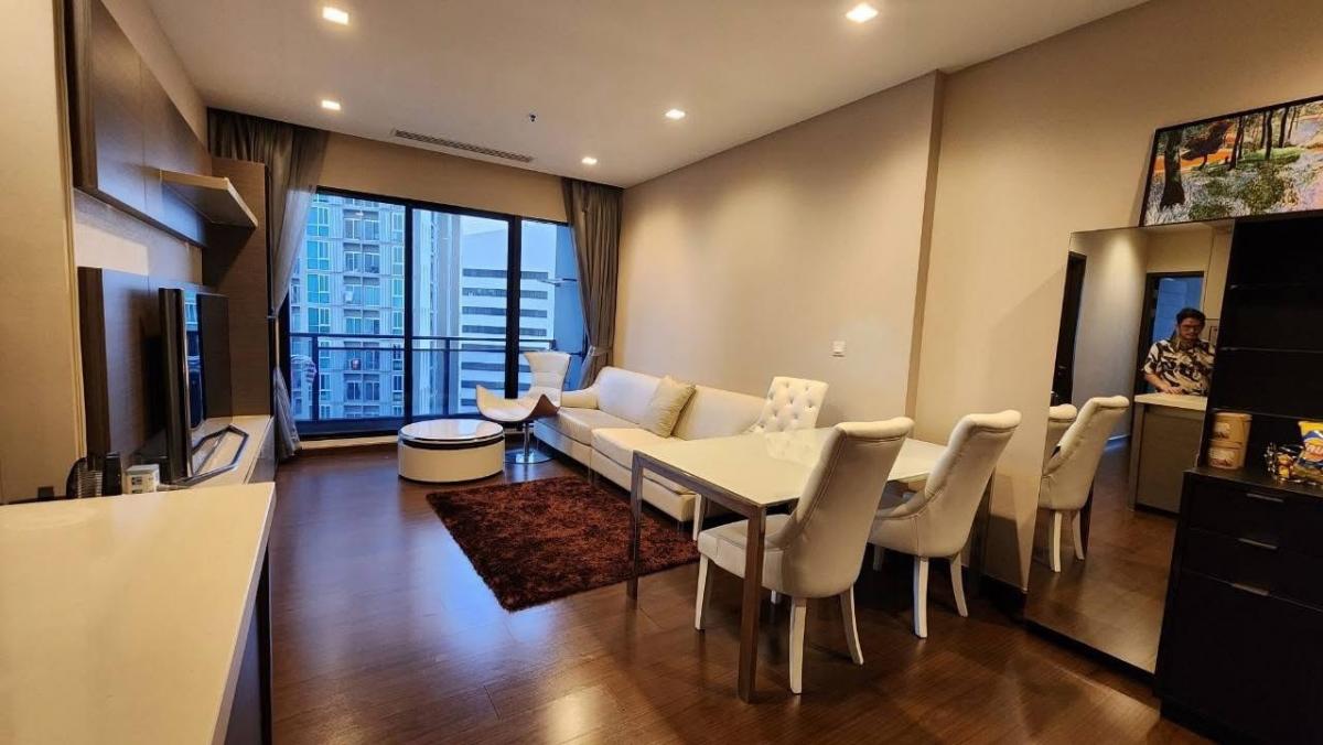 ขายคอนโดรัชดา ห้วยขวาง : 📢👇 Sell with tenant contract til January 2026 Corner unit at Ivy Ampio for rent / sale , near The Street, Central Rama 9, fully furnished, ready to move in