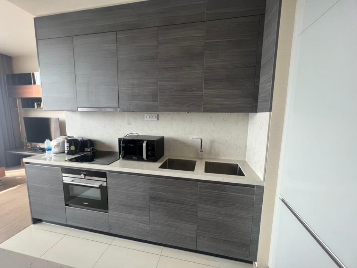 For RentCondoSukhumvit, Asoke, Thonglor : For Rent: The Esse Asoke 2B2B High floor45++ Facing West Good view 70K Call:0635925888