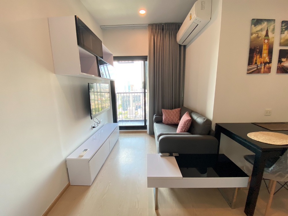 ให้เช่าคอนโดพระราม 9 เพชรบุรีตัดใหม่ RCA : For rent The Tree Sukhumvit 71 (1 Bedroom+1 Study room /1 Bath)