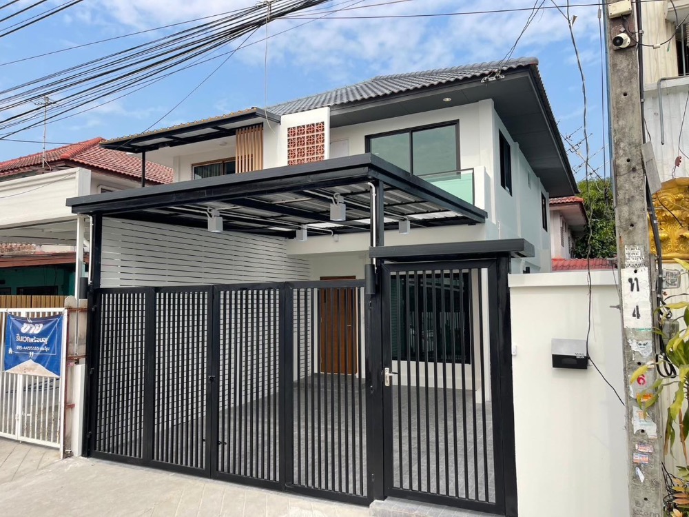 ขายบ้านบางแค เพชรเกษม : 🏡 บ้านแฝด 2 ชั้น หมู่บ้านพระปิ่น 4 เพชรเกษม 81 หน้าบ้านหันทิศใต้ รับลมเย็นตลอดวัน [S2501-014]