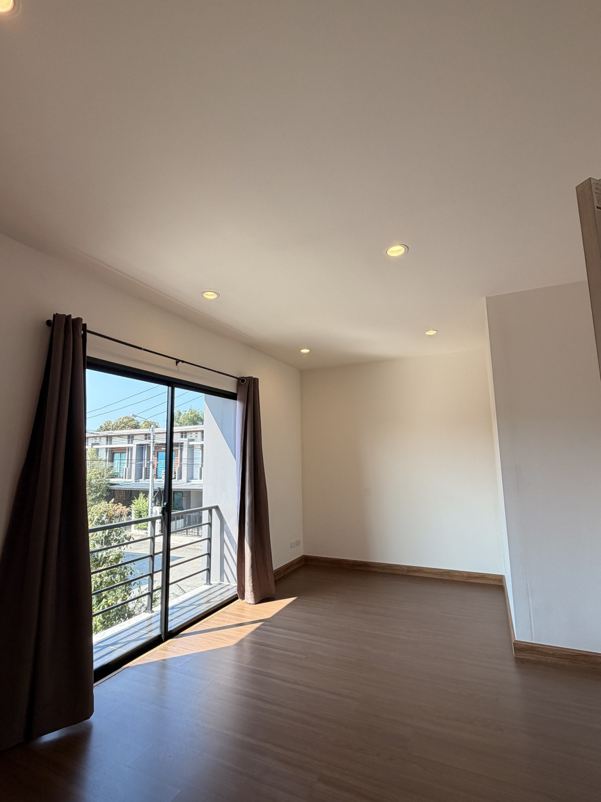 For SaleTownhomeNonthaburi, Bang Yai, Bangbuathong : Townhouse/Townhome , The Gallery & Nature Trend Rattanathibet-Ratchapruek , MRT-Bang Phu , Bang Len , Bang Yai , Nonthaburi , CX-142548