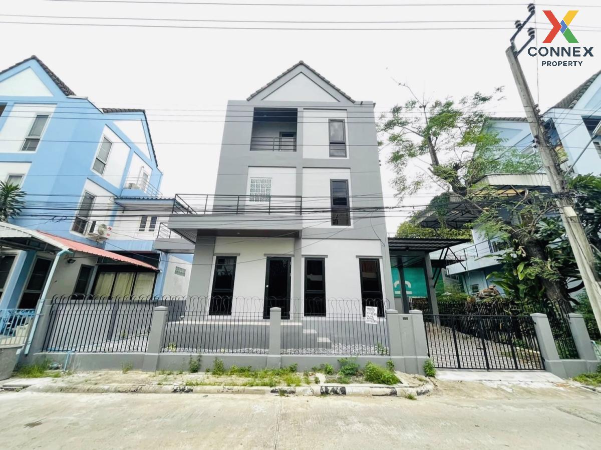 ขายทาวน์โฮมลาดกระบัง สุวรรณภูมิ : ขายทาวน์เฮ้าส์/ทาวน์โฮม  บ้านแสงอรุณ รีโนเวทใหม่ ดอกไม้ เขต ประเวศ กรุงเทพ CX-112710