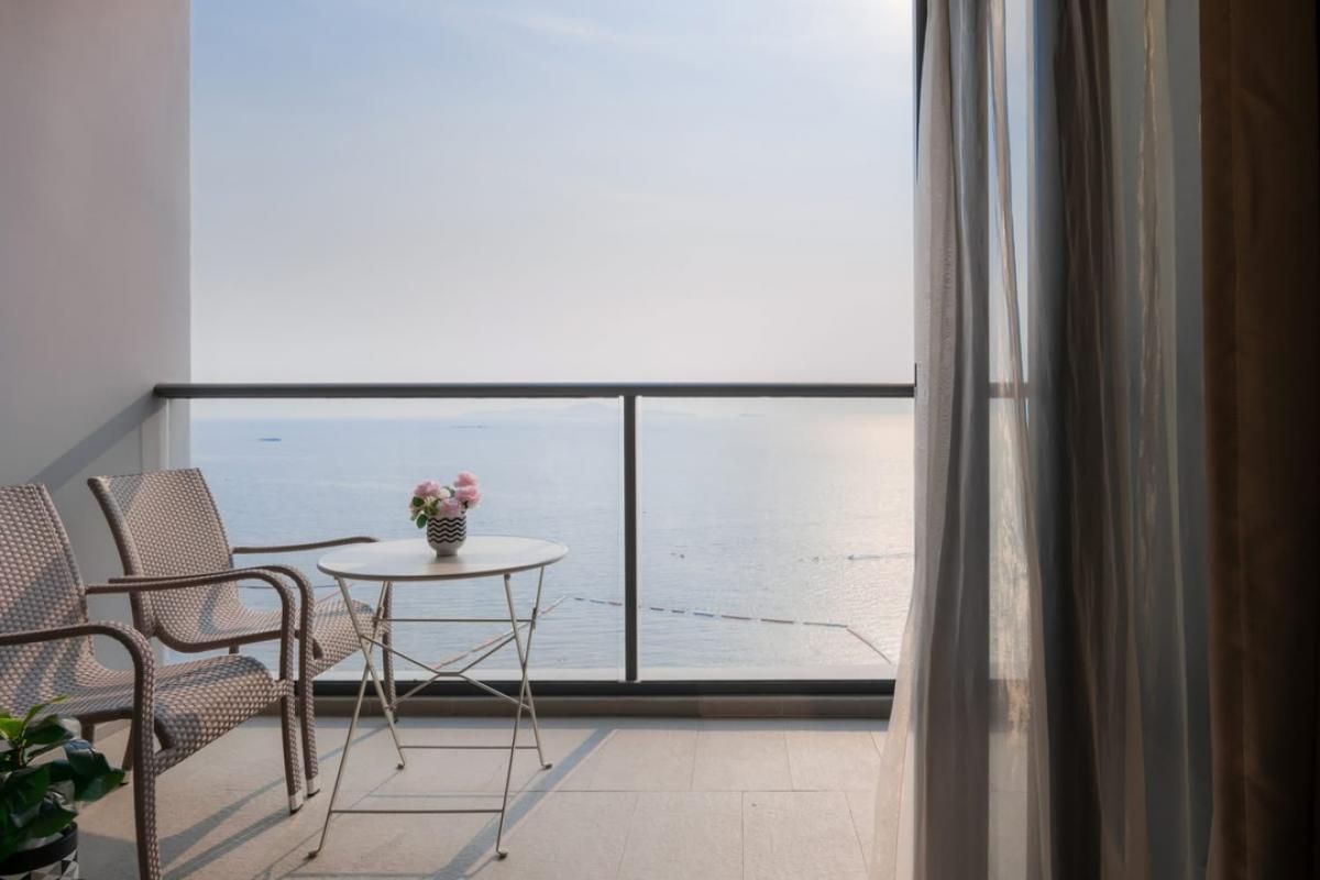 ให้เช่าคอนโดพัทยา บางแสน ชลบุรี สัตหีบ : FOR RENT ‼️📍 Beachfront Zire Wongamat Condo in Pattaya