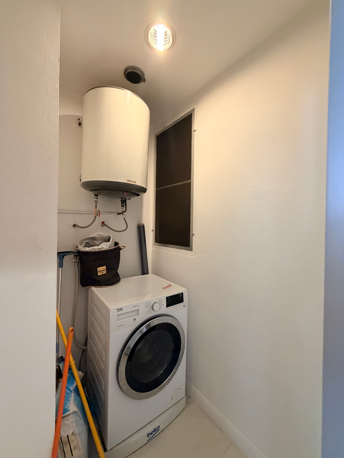 For RentCondoRatchadapisek, Huaikwang, Suttisan : 💥 For rent, cheapest price, Amanta Ratchada Condo, swimming pool view 🍃✨