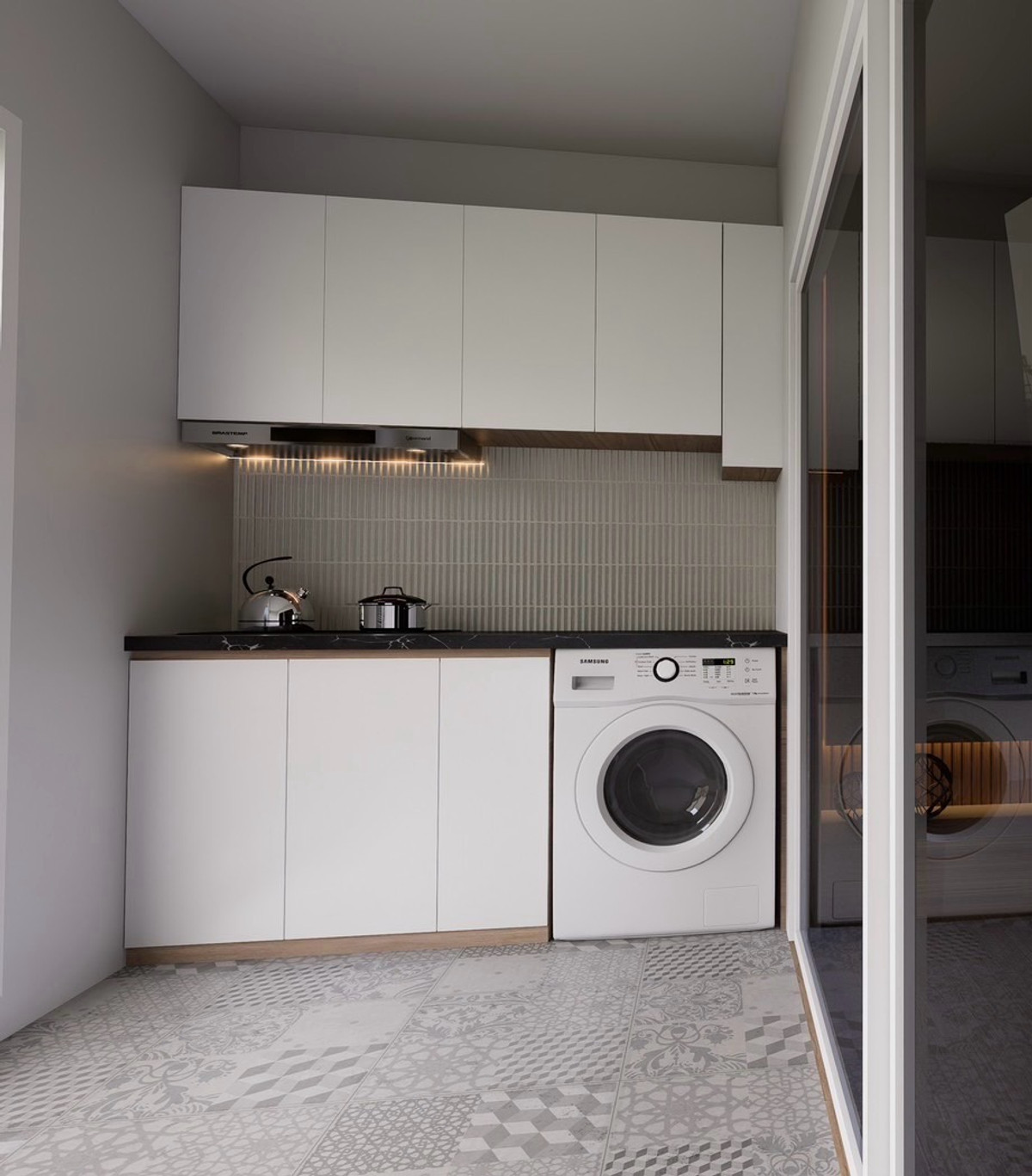 For RentCondoKasetsart, Ratchayothin : Centric Scene Ratchavipha In The Corner room with swimming pool View