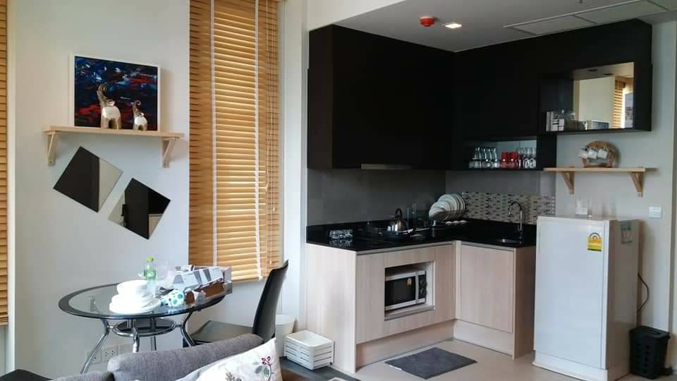 ขายคอนโดสุขุมวิท อโศก ทองหล่อ : ราคาดีที่สุดในตึก! 1 นอนใหญ่ 42.5 ตร.ม ทิศใต้ ห้องสวย สภาพดีมาก