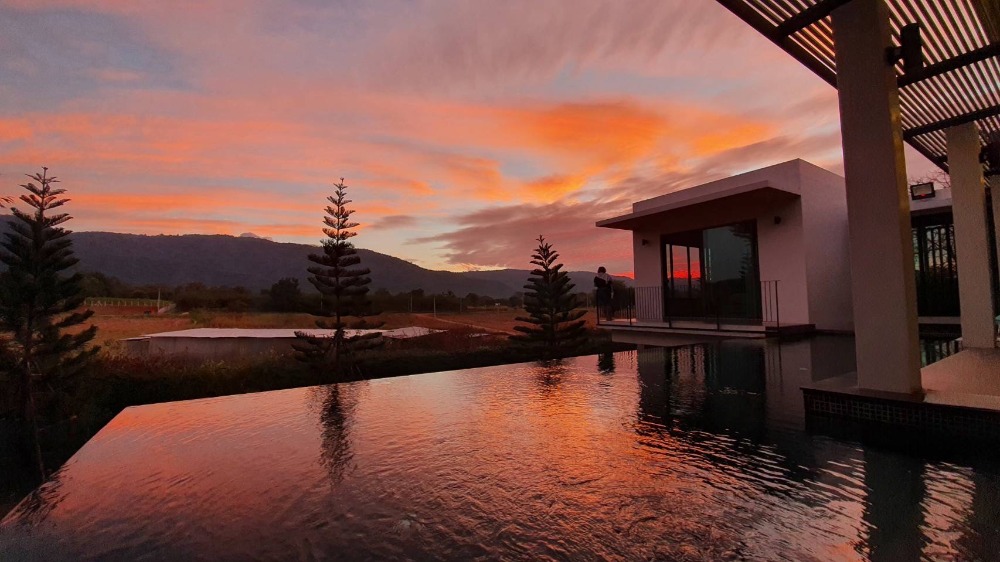 For SaleHousePak Chong KhaoYai : Luxury single house in the heart of Khao Yai with mountain view
