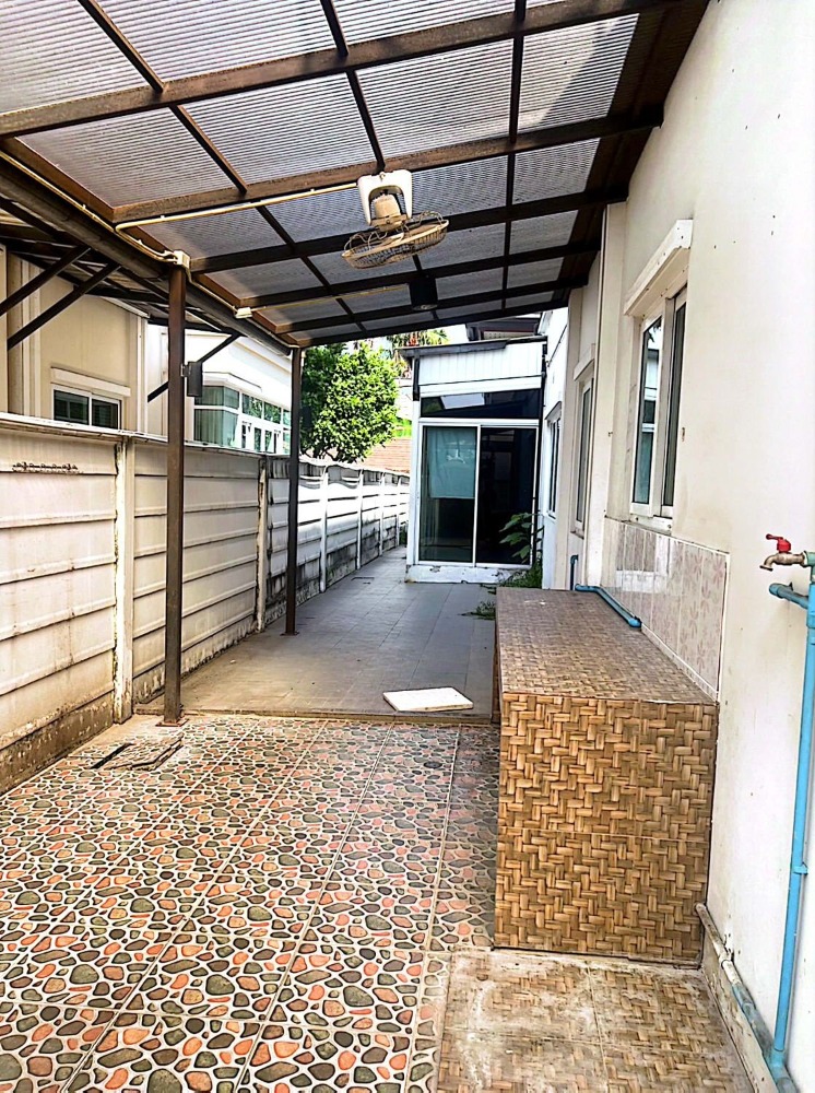 ขายบ้านบางแค เพชรเกษม : ขายบ้านเดี่ยว เดอะ รอยัล กรีนพาร์ค กาญจนาภิเษก 5นอน 6น้ำ 156.00 ตร.ว.  ภาษีเจริญ กรุงเทพมหานคร