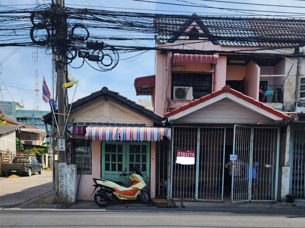 ขายทาวน์โฮมเกษตรศาสตร์ รัชโยธิน : ขายทาวน์เฮ้าส์ 2 ชั้นหลังริม ขนาด29 ตร.วา ซอยเพิ่มสิน20 แยก 7 บางเขน กรุงเทพมหานคร