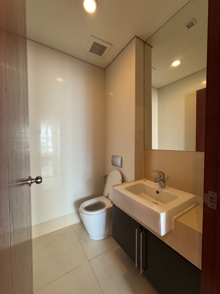 ขายคอนโดวิทยุ ชิดลม หลังสวน : ✨ขายคอนโดใจกลางเมืองทำเลดีที่ The Park Chidlom, 3ห้องนอน ,ห้องขนาดใหญ่ ใกล้ BTS ชิดลม พร้อมเข้าอยู่