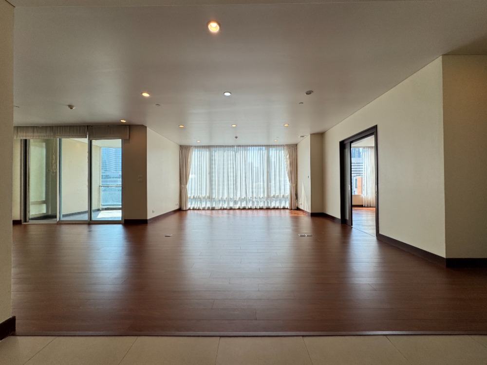 ขายคอนโดวิทยุ ชิดลม หลังสวน : ✨ขายคอนโดใจกลางเมืองทำเลดีที่ The Park Chidlom, 3ห้องนอน ,ห้องขนาดใหญ่ ใกล้ BTS ชิดลม พร้อมเข้าอยู่