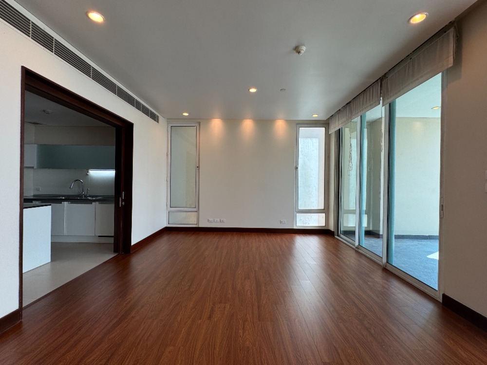 ขายคอนโดวิทยุ ชิดลม หลังสวน : ✨ขายคอนโดใจกลางเมืองทำเลดีที่ The Park Chidlom, 3ห้องนอน ,ห้องขนาดใหญ่ ใกล้ BTS ชิดลม พร้อมเข้าอยู่