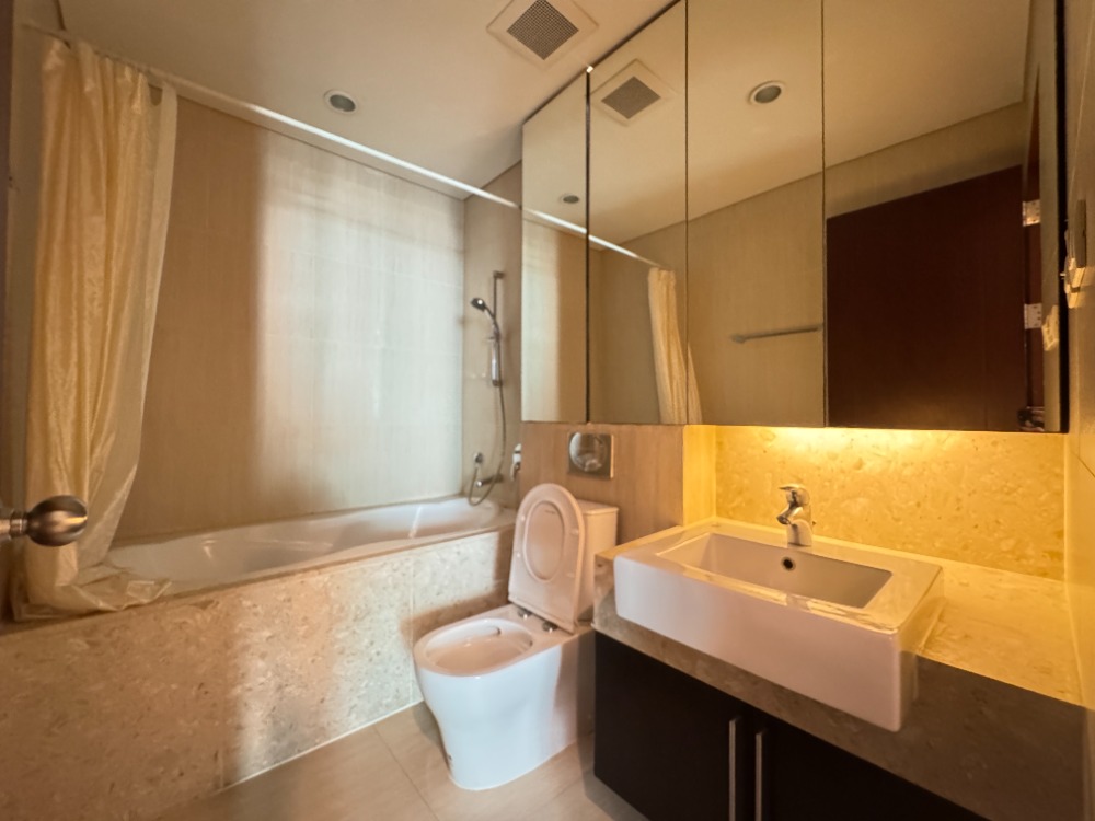 ขายคอนโดวิทยุ ชิดลม หลังสวน : ✨ขายคอนโดใจกลางเมืองทำเลดีที่ The Park Chidlom, 3ห้องนอน ,ห้องขนาดใหญ่ ใกล้ BTS ชิดลม พร้อมเข้าอยู่