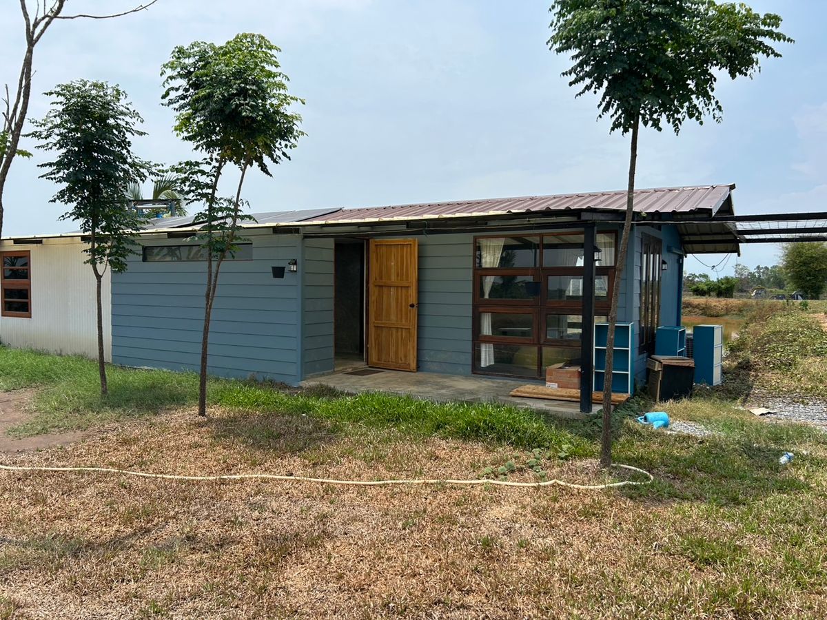 ขายที่ดินนครนายก : ขายที่ดิน 6 ไร่ เศษ แถมบ้านน้อยปลายนา เหมาะทำการเกษตรพอเพียง พร้อมพักอาศัย พร้อมติดแผงโซล่าเซลล์ อำเภอเมืองนครนายก ราคาพิเศษมาก