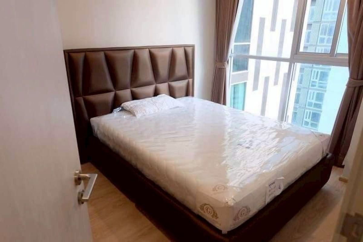 ให้เช่าคอนโดรัชดา ห้วยขวาง : 🏢 📍🚩ให้เช่าCondo Noble Revolve Ratchada 26 ตร.ม. 1 ห้องนอน🌟