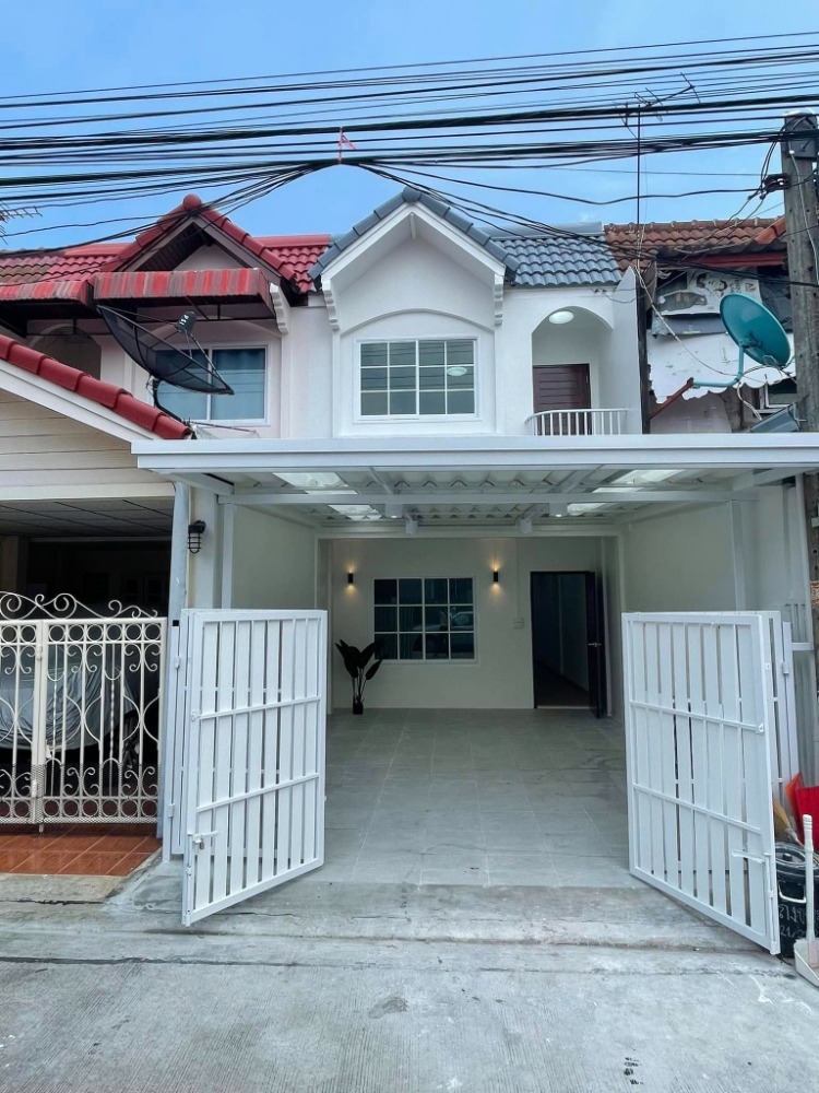 For SaleHouseMin Buri, Romklao : Townhome K.C. Natural Ville Ramkhamhaeng 142 / 2 Bedrooms (FOR SALE), K.C. Natural Ville Ramkhamhaeng 142 / Townhome 2 Bedrooms (FOR SALE) DEAR008