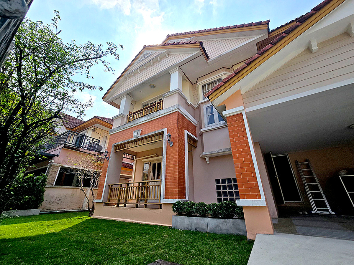 ขายบ้านลาดกระบัง สุวรรณภูมิ : บ้านเดี่ยวสองชั้น 67.6 ตรว. 212 ตรม. 3 นอน 3 น้ำ