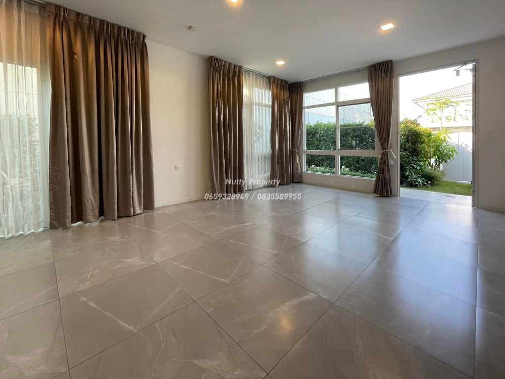 For SaleHouseLadkrabang, Suwannaphum Airport : Manthana Bangna-Wongwaen Sale-Rent Detached corner house, large area