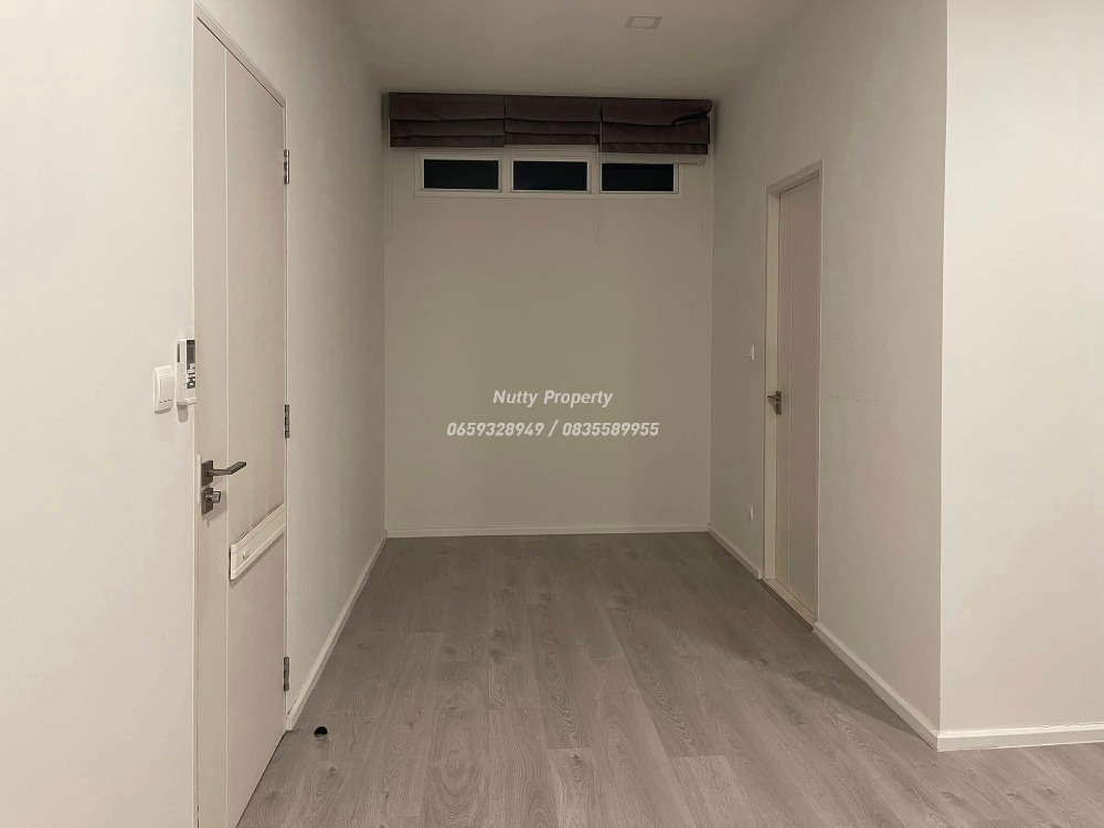 For SaleHouseLadkrabang, Suwannaphum Airport : Manthana Bangna-Wongwaen Sale-Rent Detached corner house, large area