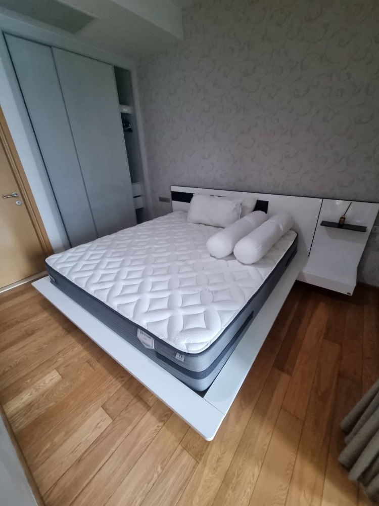 For SaleCondoNana, North Nana,Sukhumvit13, Soi Nana : For sale condo hyde sukhumvit 13 (S03-1735)