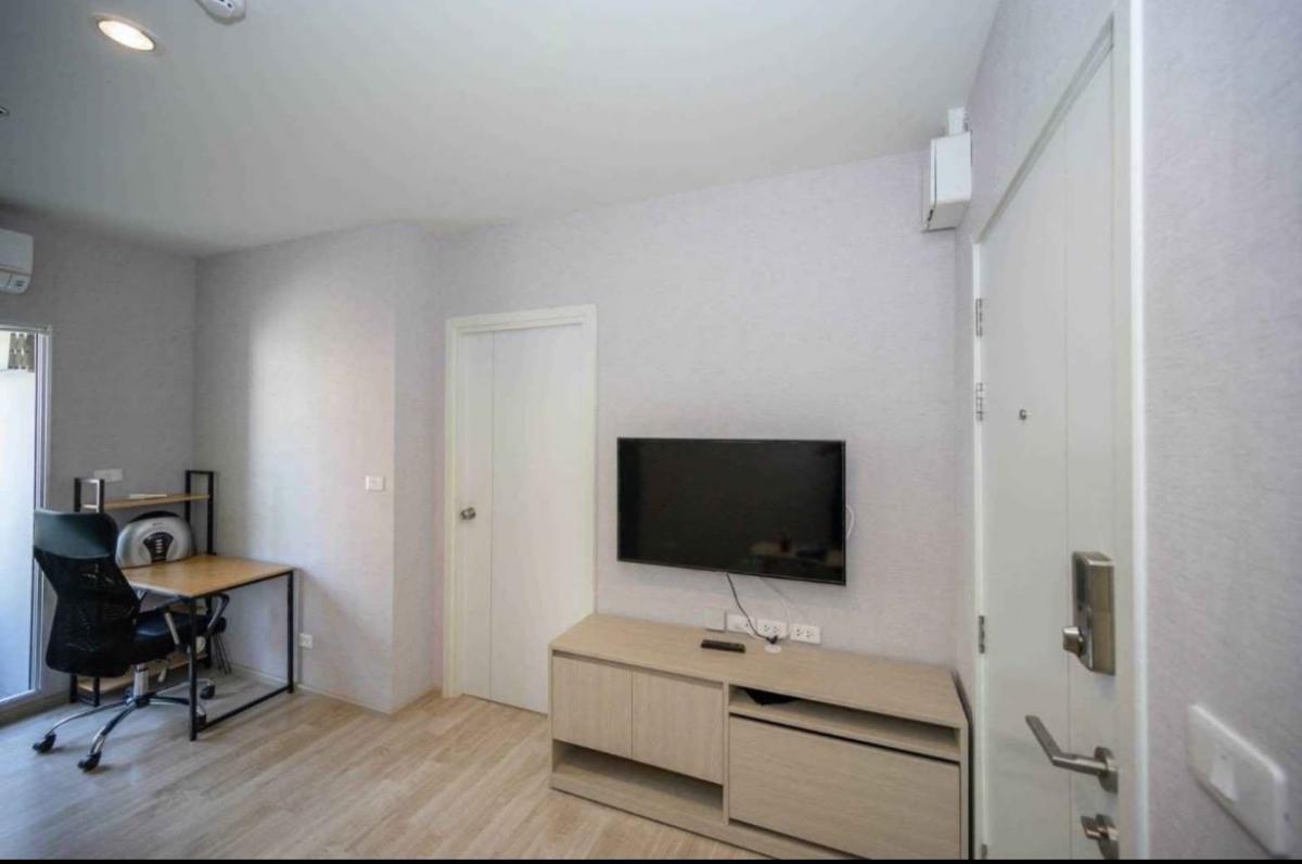 For RentCondoRama9, Petchburi, RCA : Condo for rent: Plum Ramkhamhaeng Station, Floor: 21, Room size: 26.5 sq m., Price: 9,000 baht, Nearby places: Airport Link Ramkhamhaeng Station