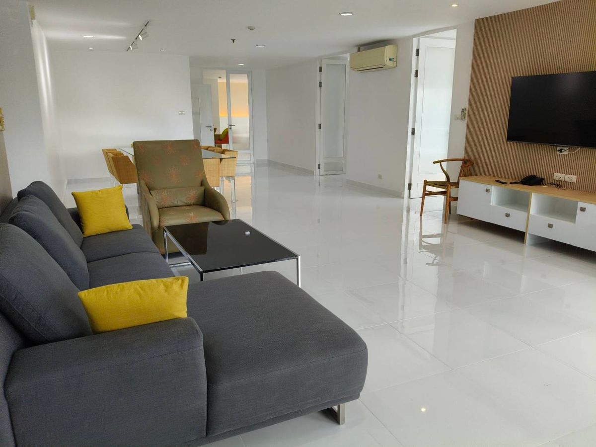 ให้เช่าคอนโดสุขุมวิท อโศก ทองหล่อ : Pet Friendly 85,000 THB Negotiable 🐱🐶 RENT (3 Bed 223 Sqm) @BTS Thonglor