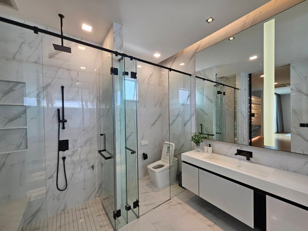 ให้เช่าบ้านเลียบทางด่วนรามอินทรา : ให้เช่าบ้านเดี่ยว  โครงการ VIVE เอกมัย-รามอินทรา