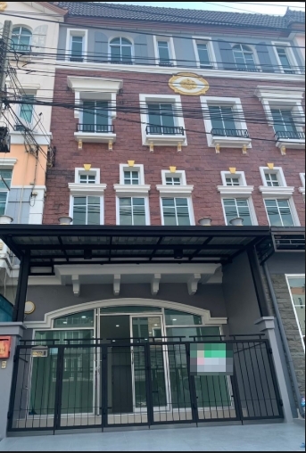 For SaleShop HouseNawamin, Ramindra : Commercial building for sale, 4 floors, area 18.2 sq w, 4 bedrooms, 4 bathrooms, Panya Inthra Road, Bang Chan Subdistrict, Khlong Sam Wa District, Bangkok, Sathit Phatthana School and many other places, universities and tourism colleges, fresh markets, fa