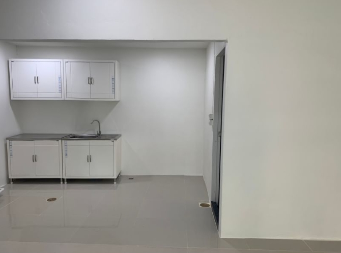 ขายอาคารพาณิชย์นวมินทร์ รามอินทรา : ขายแล้ว.......ขายอาคารพาณิชย์ 4 ชั้น, เนื้อที่ 18.2 ตรว. มี 4 ห้องนอน, 4 ห้องน้ำ  ถนนปัญญาอินทรา แขวงบางชัน เขตคลองสามวา จังหวัดกรุงเทพ โรงเรียนสาธิตพัฒนาและอื่นๆอีกหลายแห่ง มหาวิทยาลัยและวิทยาลัยการท่องเที่ยว ตลาดสด ห้างสรรพสินค้าแฟช