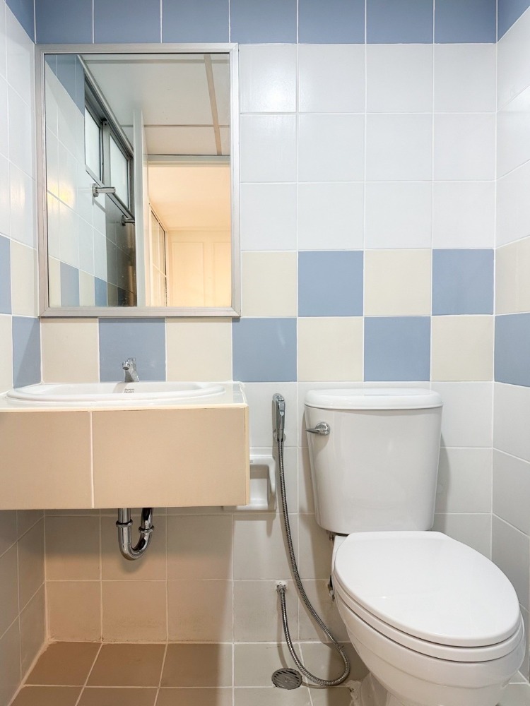 ขายคอนโดลาดพร้าว101 แฮปปี้แลนด์ : ขายห้องสวย!! คอนโด Lumpini Center Ladprao111 (ลุมพินี เซ็นเตอร์ ลาดพร้าว111) พร้อมลากกระเป๋าเข้าอยู่