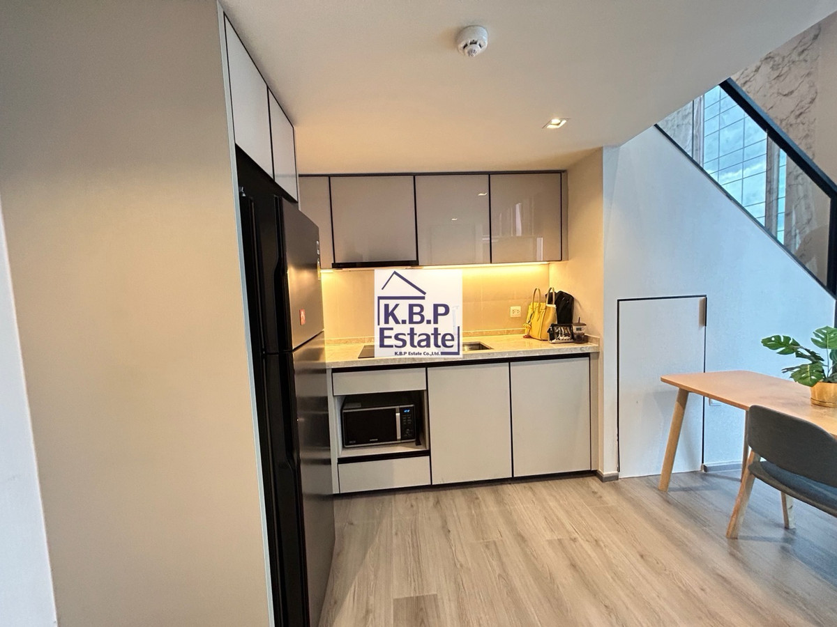 ขายคอนโดสะพานควาย จตุจักร : ขายขาดทุน The reserve phahol - pradipat /Duplex 1 Bed