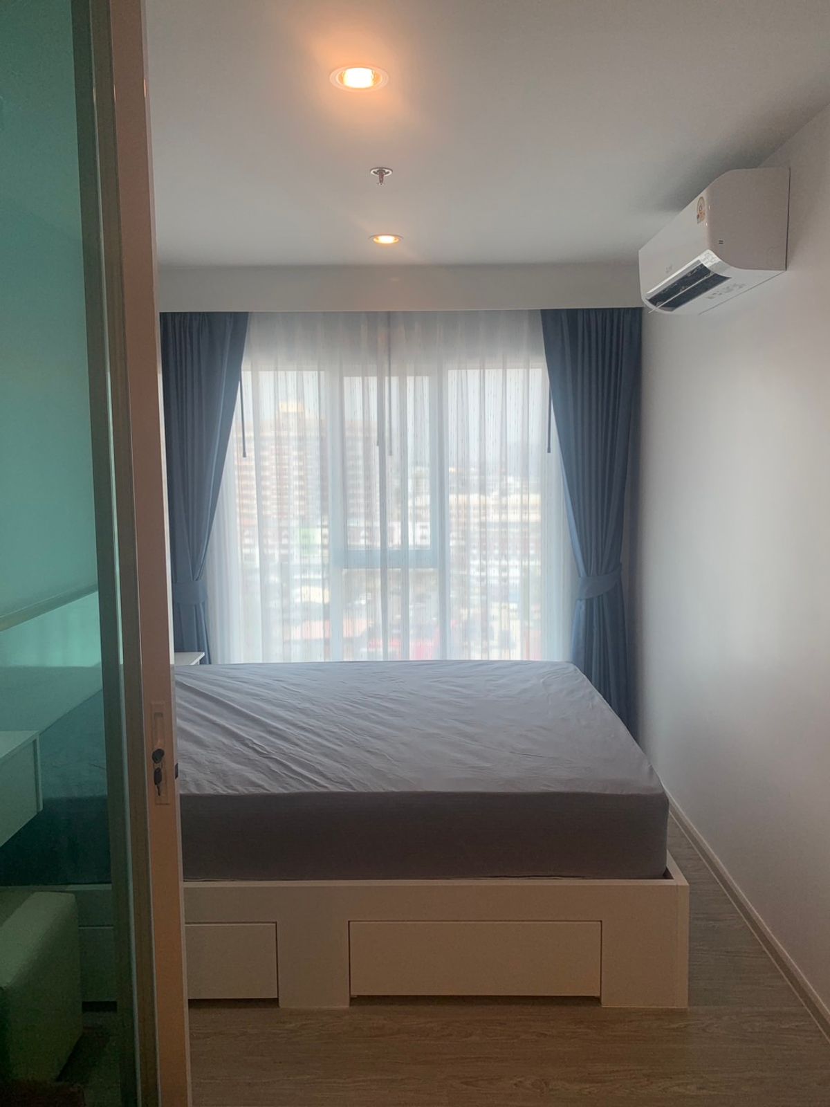 For RentCondoBangna, Bearing, Lasalle : Condo for rent, Regent Home Bangna, Building A, 14-16th floor, built-in, luxurious throughout the room, open view, very beautiful, rental price 11,000 baht