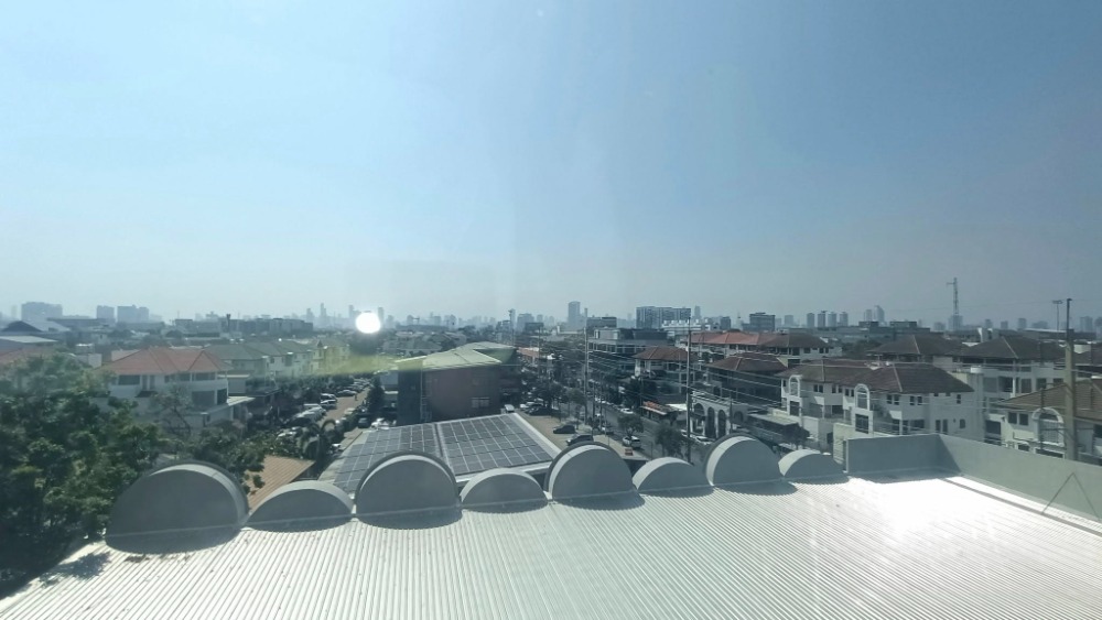 ให้เช่าคอนโดเลียบทางด่วนรามอินทรา : เจ ดับบลิว บูเลอวาร์ด ศรีวรา บิ้วอิน กั้นห้องเป็นสัดส่วน คอนโดให้เช่า J.W. Boulevard Srivara