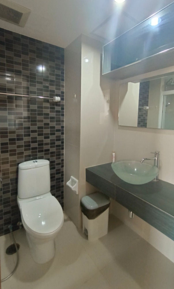 ให้เช่าคอนโดเลียบทางด่วนรามอินทรา : เจ ดับบลิว บูเลอวาร์ด ศรีวรา บิ้วอิน กั้นห้องเป็นสัดส่วน คอนโดให้เช่า J.W. Boulevard Srivara