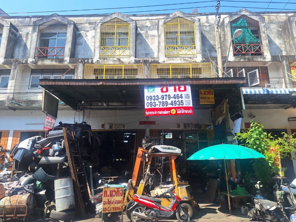 For SaleShop HouseSamut Prakan,Samrong : Commercial Building for Sale 3.5-Storey, 2 Units in Siang Kong, Bangna