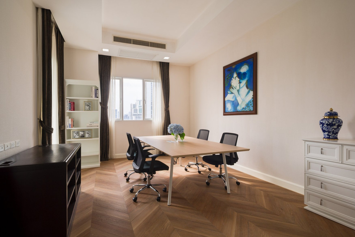 ให้เช่าคอนโดสุขุมวิท อโศก ทองหล่อ : ✨ ให้เช่าPenthouse รีโนเวทใหม่ใจกลางเมือง ขนาด 440 ตรม. เฟอร์นิเจอร์ครบ ชั้นบนสุด ใกล้BTSอโศก และMRT สุขุมวิท