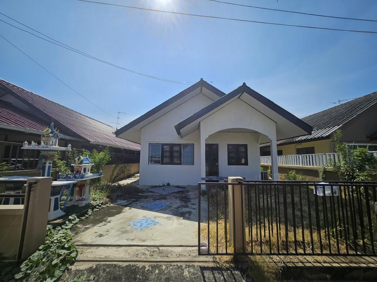 ขายบ้านสมุทรปราการ สำโรง : ขาย บ้านเดี่ยว หมู่บ้านกรุงสยามวิลล่า ราคาดี บ้านพร้อมอยู่ ใกล้โรงพยาบาลบางนา 5