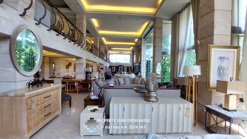 ให้เช่าโชว์รูมเลียบทางด่วนรามอินทรา : Stand alone Building for rent ให้เช่าอาคารสำนักงาน โชว์รูมและที่พักอาศัยย่านธุรกิจใกล้พระราม 9 – ลาดพร้าว-เลียบด่วน อาคาร Stand alone 4.5 ชั้น พื้นที่ใช้สอย 2,000 ตร.ม.