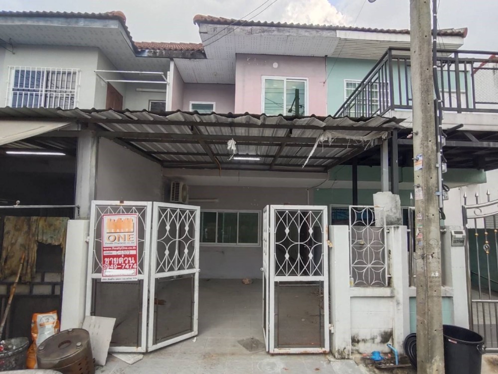 For SaleTownhomeNonthaburi, Bang Yai, Bangbuathong : Townhouse for sale, ready to move in, Sri Muang Thong Village, entrance to Wat Lat Pla Duk Alley, beautiful, convenient transportation, special price