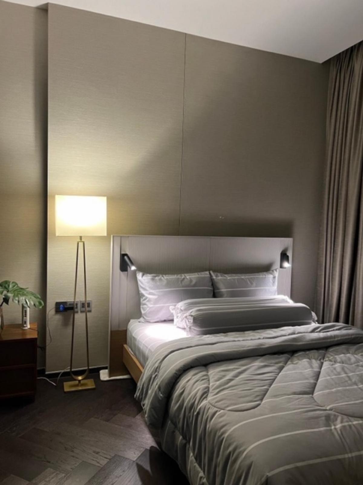 For RentCondoSukhumvit, Asoke, Thonglor : 🍁 For rent, THE ESSE Sukhumvit 36, next to BTS Thonglor 30 m. High-rise condo, high floor, beautiful view, new room, 1 bedroom, 42 sq m., fully furnished, electrical appliances, excellent common area, has Onsen, short-term rental