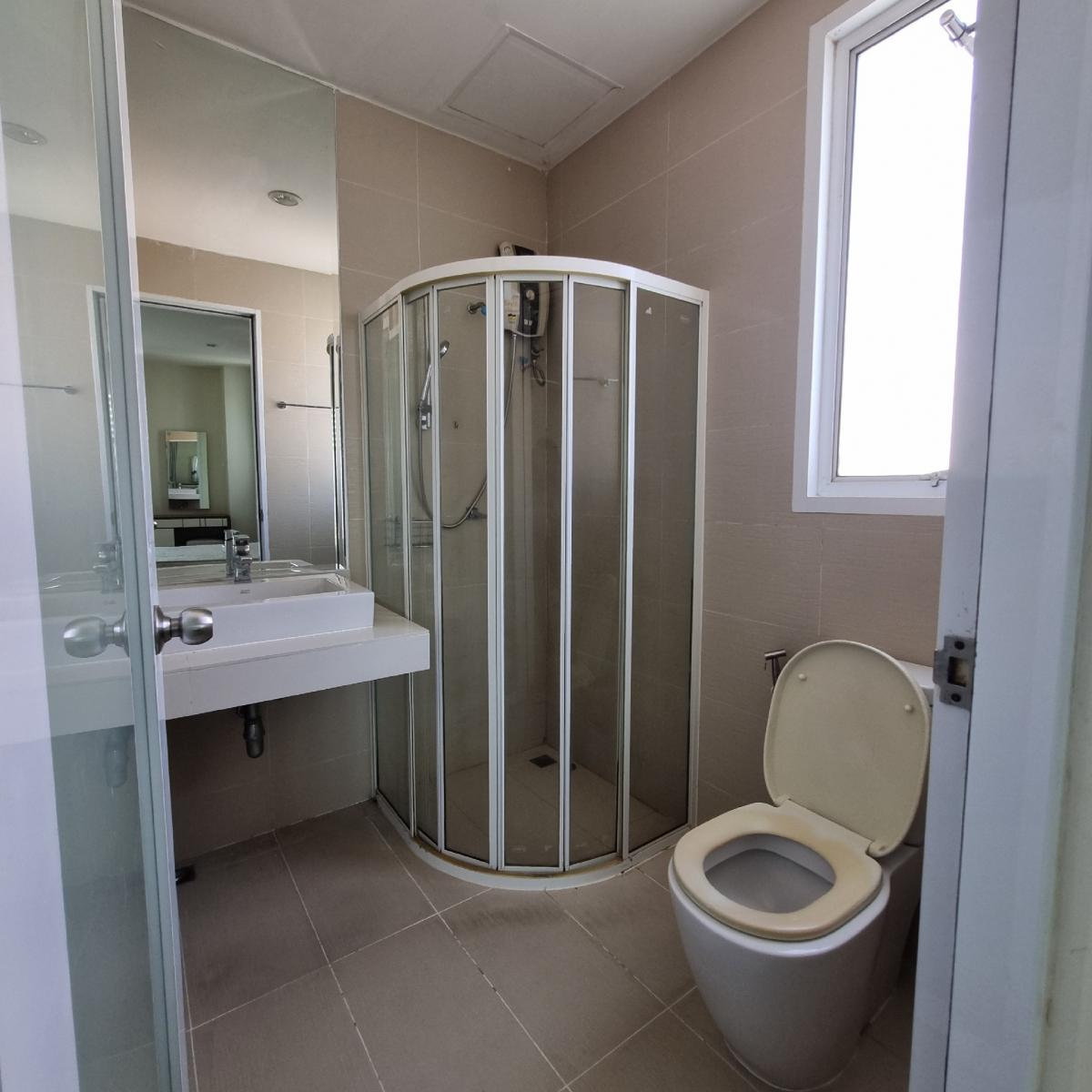 ให้เช่าคอนโดลาดพร้าว101 แฮปปี้แลนด์ : 🔥🔥ให้เช่า Happy condo ลาดพร้าว 101 2 ห้องนอน 2ห้องน้ำ ตกแต่งสวยครบ ลากกระเป๋าเข้าอยู่ได้เลย 0928242499