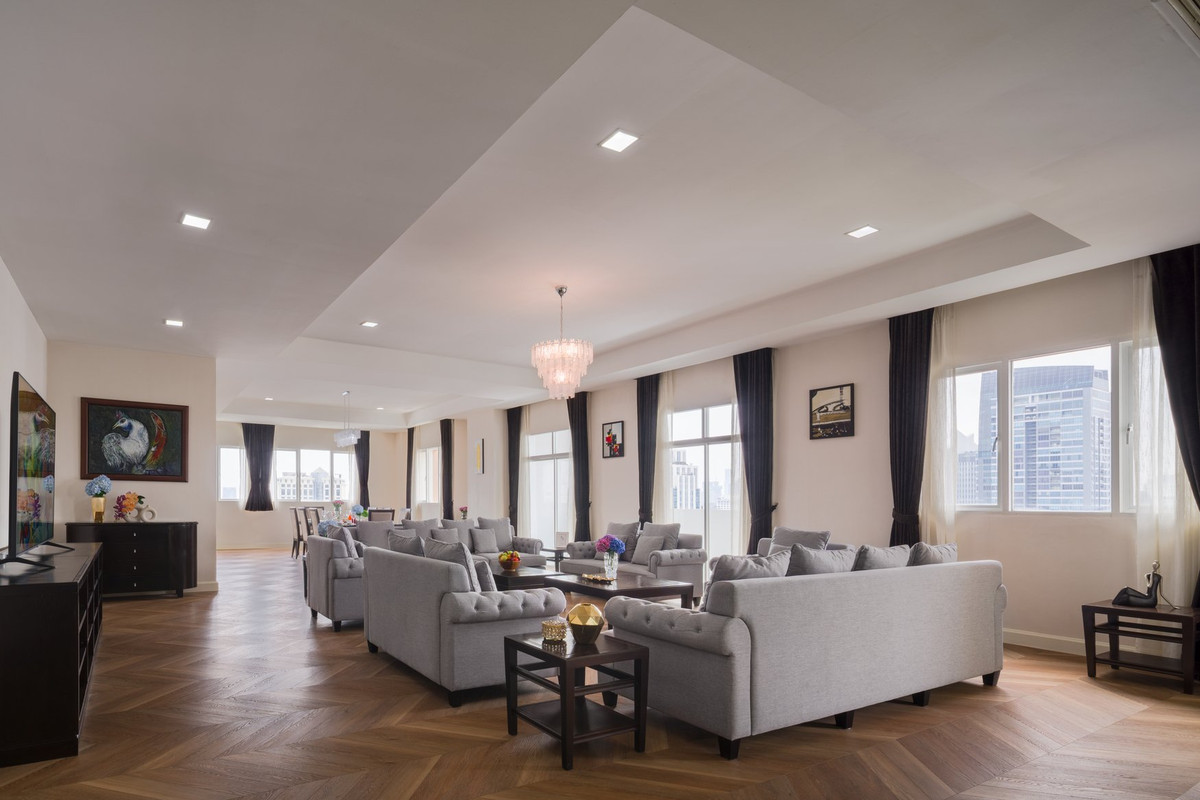 ให้เช่าคอนโดสุขุมวิท อโศก ทองหล่อ : ✨ ให้เช่าPenthouse รีโนเวทใหม่ใจกลางเมือง ขนาด 440 ตรม. เฟอร์นิเจอร์ครบ ชั้นบนสุด ใกล้BTSอโศก และMRT สุขุมวิท