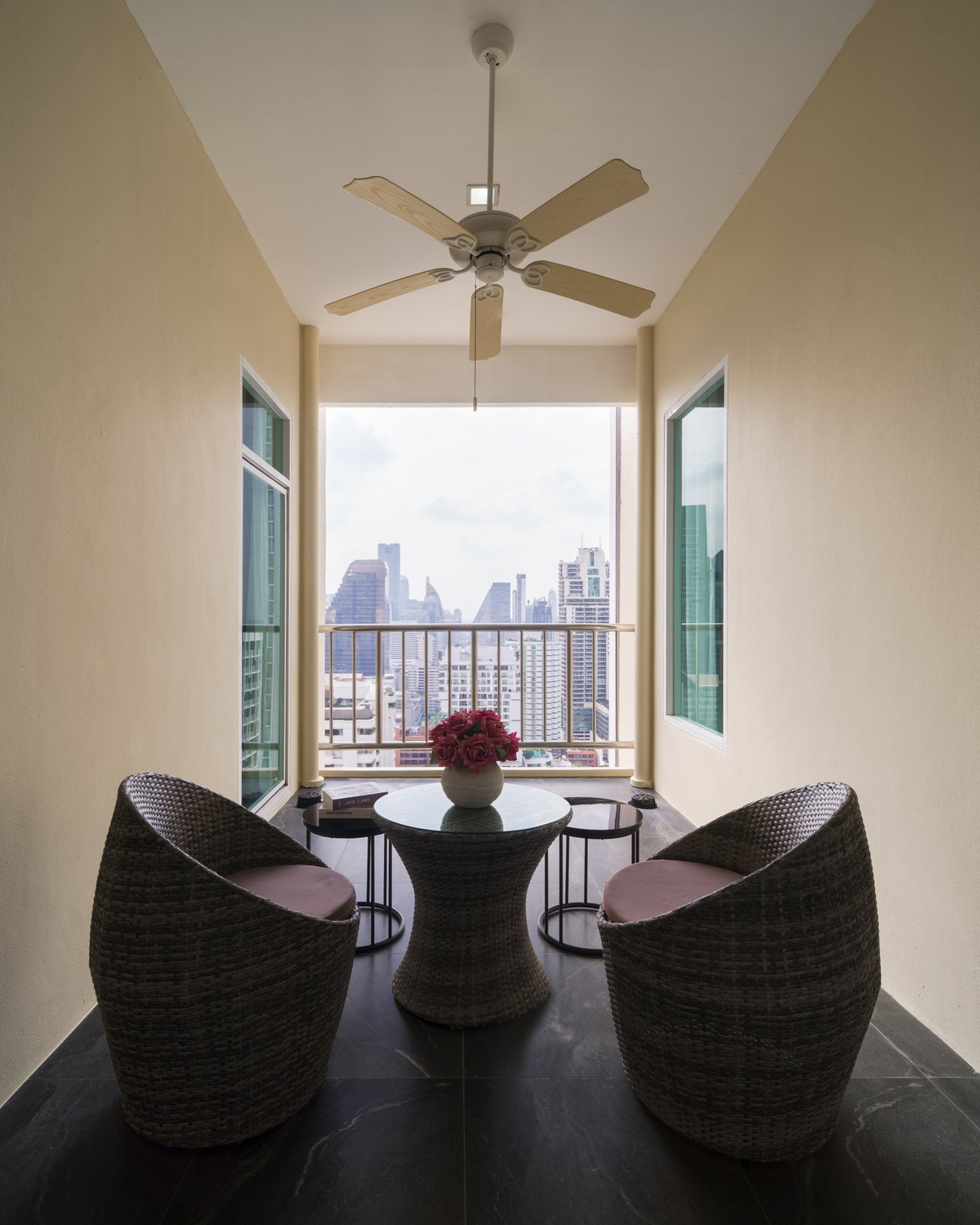 ให้เช่าคอนโดสุขุมวิท อโศก ทองหล่อ : ✨ ให้เช่าPenthouse รีโนเวทใหม่ใจกลางเมือง ขนาด 440 ตรม. เฟอร์นิเจอร์ครบ ชั้นบนสุด ใกล้BTSอโศก และMRT สุขุมวิท