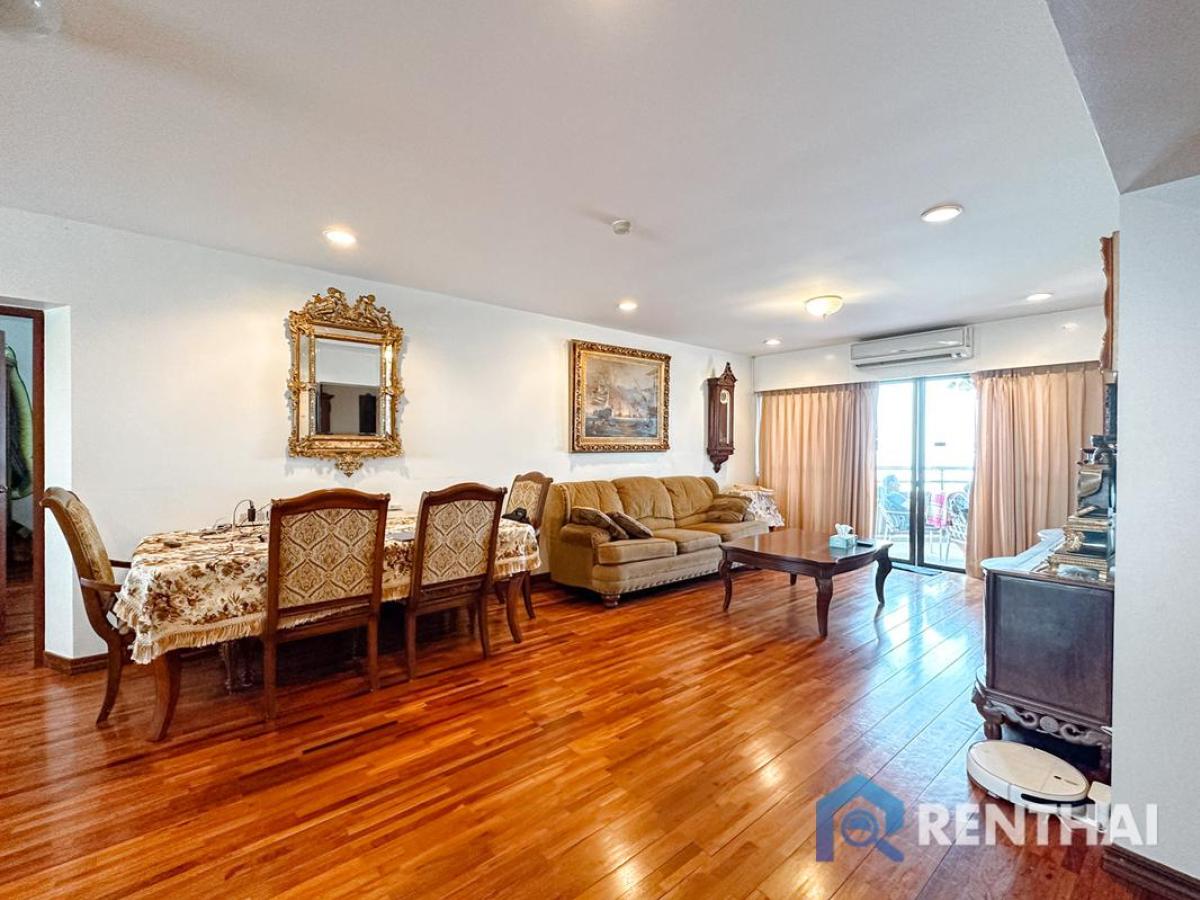 For SaleCondoPattaya, Bangsaen, Chonburi : For sale condo 3 bedrooms at Krisda Golden Condotel Cliff and Park