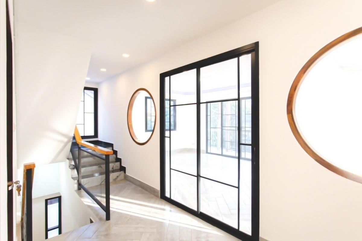 ขายบ้านรัชดา ห้วยขวาง : 📢👇 โฮมออฟฟิศ 4 ชั้น  รีโนเวทใหม่ สามารถเข้า-ออกได้หลายทาง ลาดพร้าว รัชดาประชาราษฎร์บำเพ็ญ